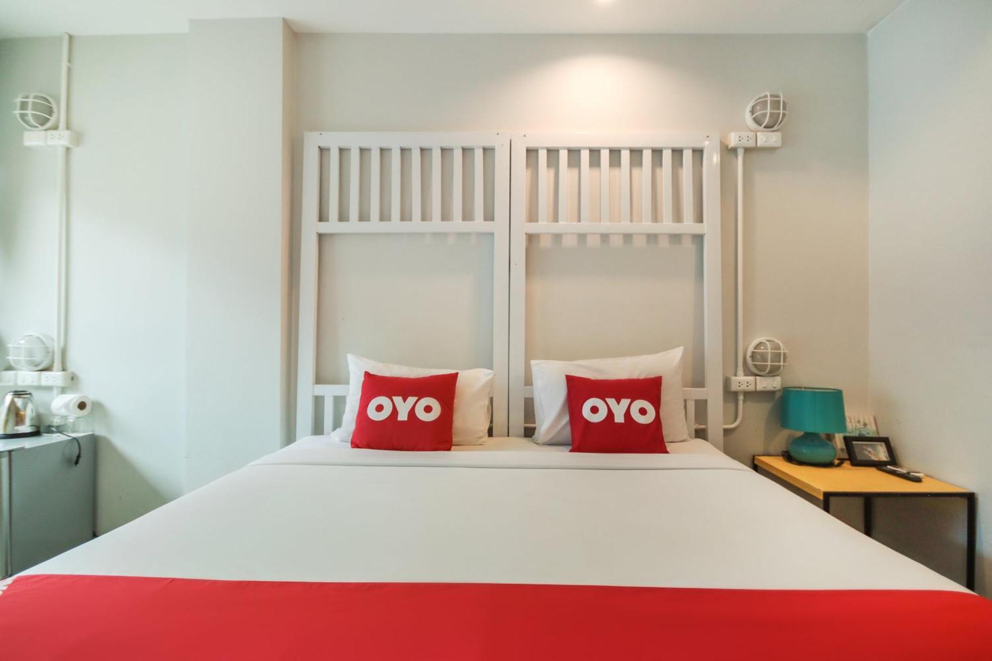 Oyo 1074 Fin Hostel Kata Beach  Exterior photo