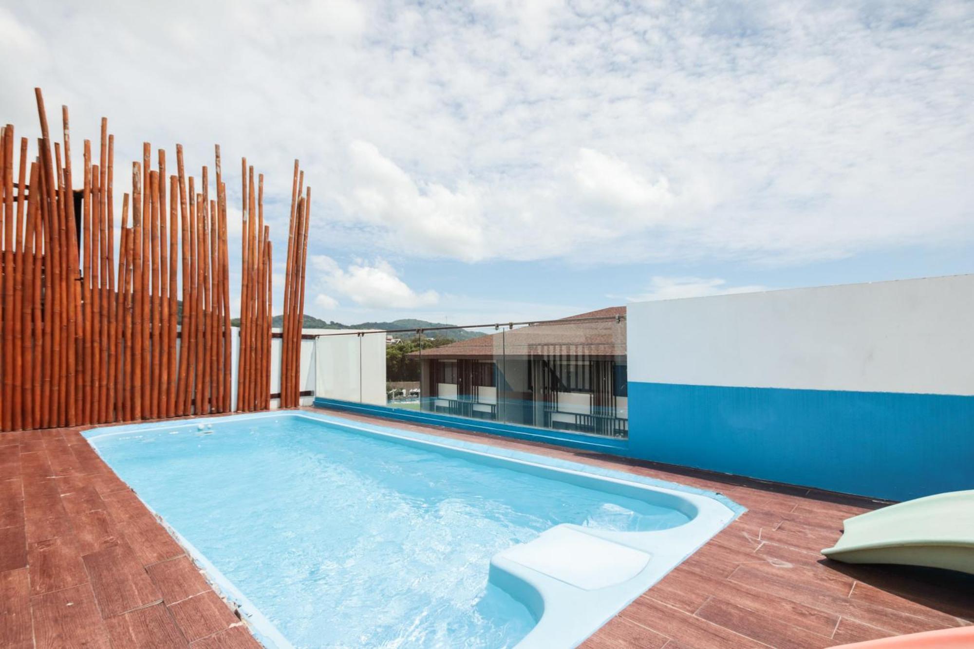 Oyo 1074 Fin Hostel Kata Beach  Exterior photo