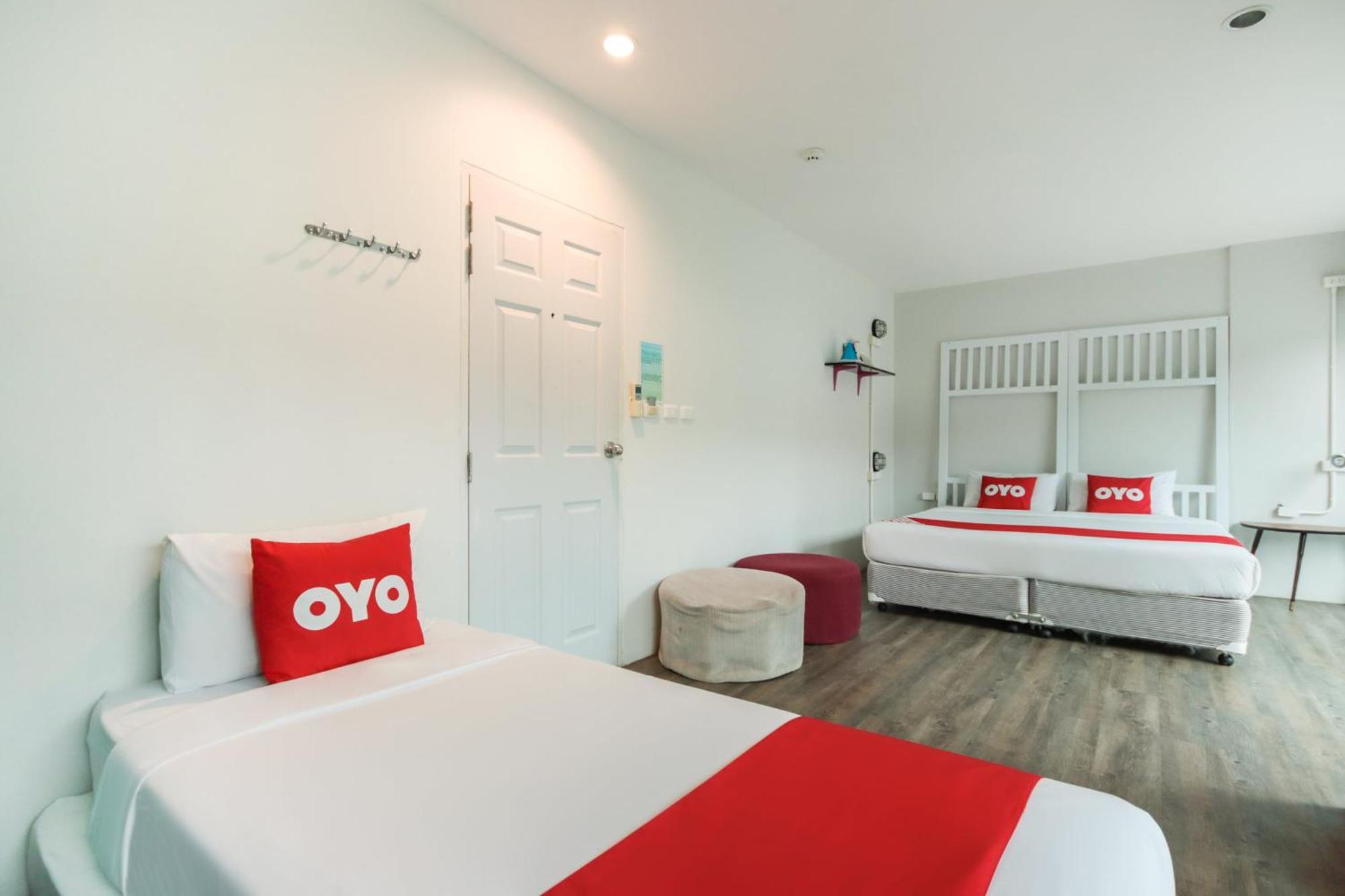 Oyo 1074 Fin Hostel Kata Beach  Exterior photo