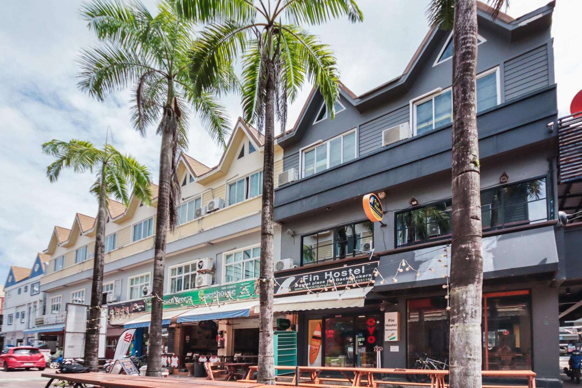 Oyo 1074 Fin Hostel Kata Beach  Exterior photo